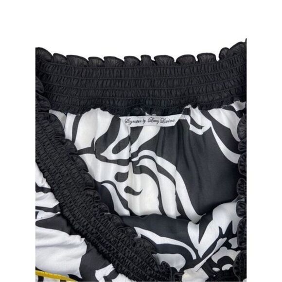 Signature by Larry Levine top women’s size Small black & white sheer long sleeve - Picture 5 of 7